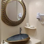Enigma Boutique Ammos Marmari (Evia)